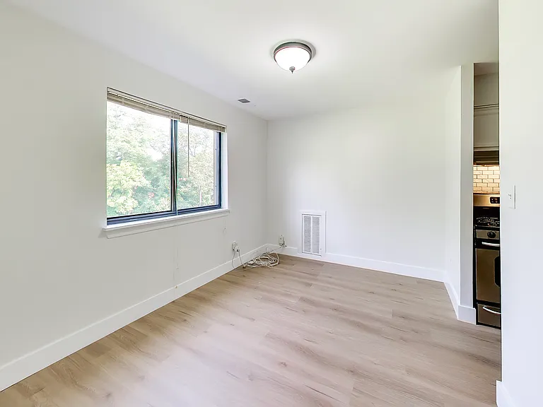 6027 Majors Ln #3 — Photo 11