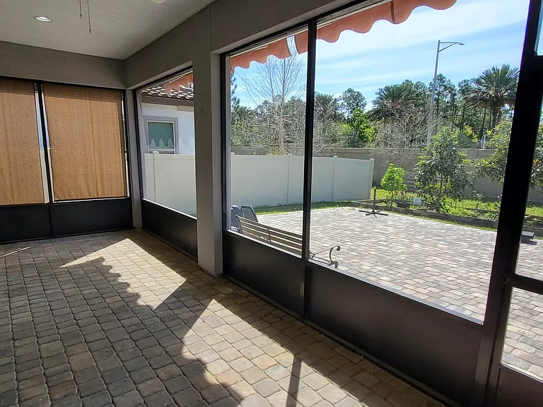 3173 Montilla Dr — Photo 32