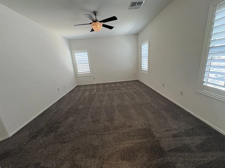 551 S Courts Redford Dr — Photo 36