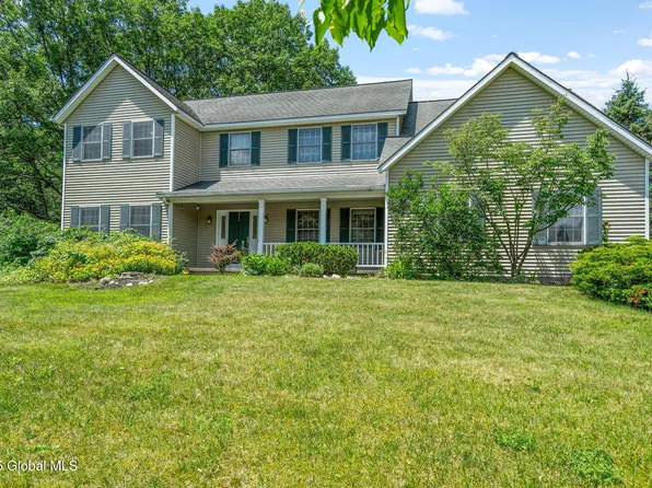 308 Saint Ann Drive, Niskayuna, NY 12309