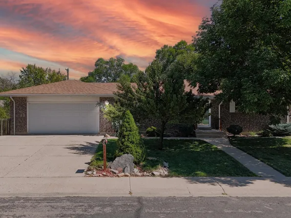 1016 Jennifer Dr, Loveland, CO 80537