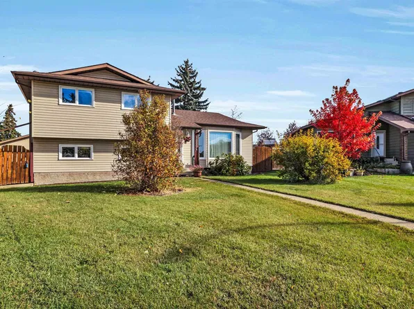 10004 95th Ave, Morinville, AB T8R 1G4