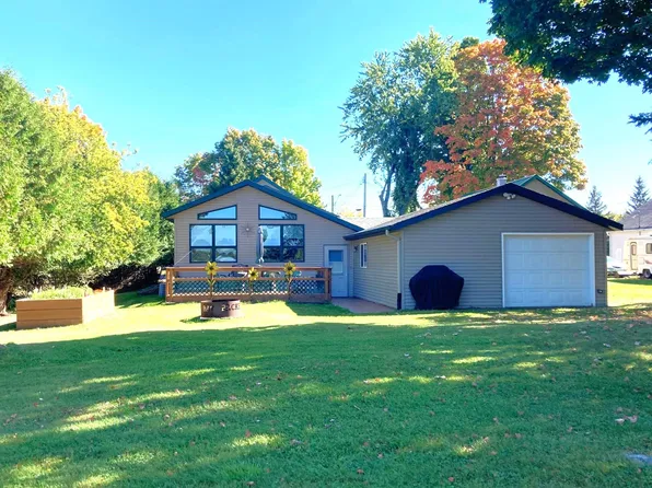 976 Atwood Ave, Park Falls, WI 54552