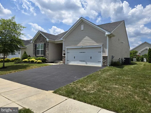 21 Pine Valley Rd, Berlin, NJ 08009