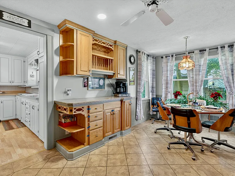 1177 Ridge Rd — Photo 10