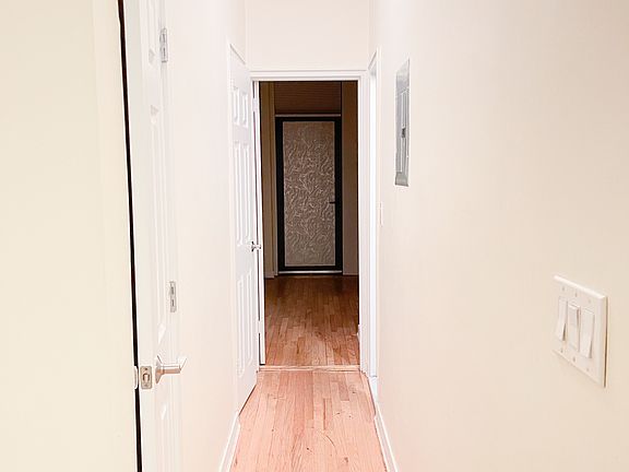 5th image of 123 E 82nd St APT 1C