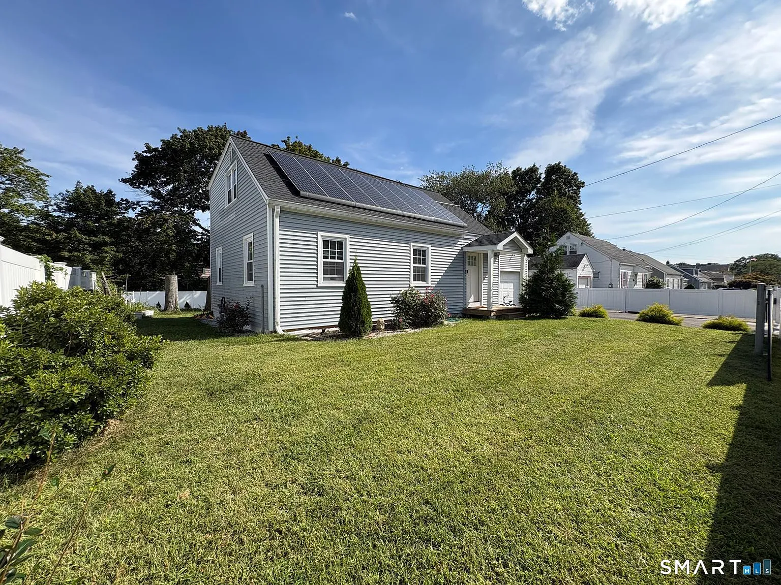 4 bed, 3.0 bath, 1248 sqft, $4,500 — Photo 2