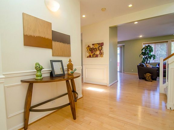 4th image of 9202 133rd Ct NE