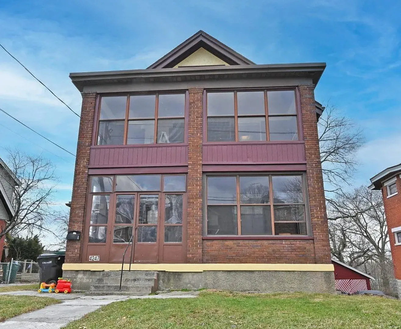 Bright 1-Bed Gem in Cincinnati Updated, Spacious, and a Fantastic Value — Photo 1