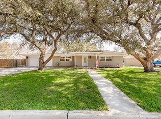 202 Beechwood Ave, Universal City, TX 78148