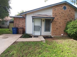 8707 Pineridge Dr #A, Austin, TX 78729