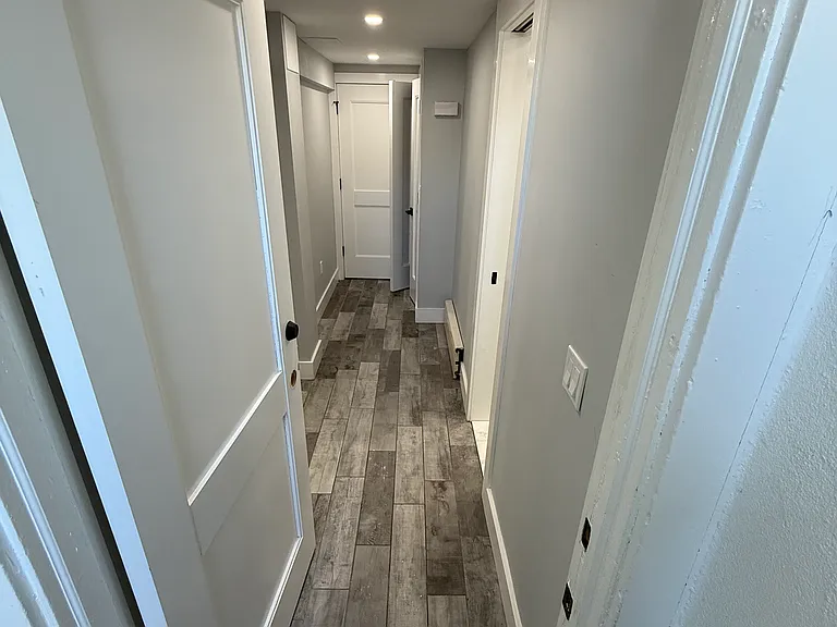 39 Bayview Ave #1 — Photo 1