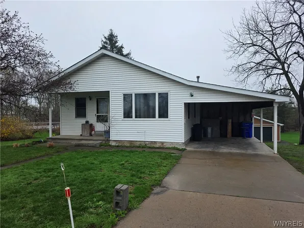 4202 Shelby Basin Rd, Medina, NY 14103