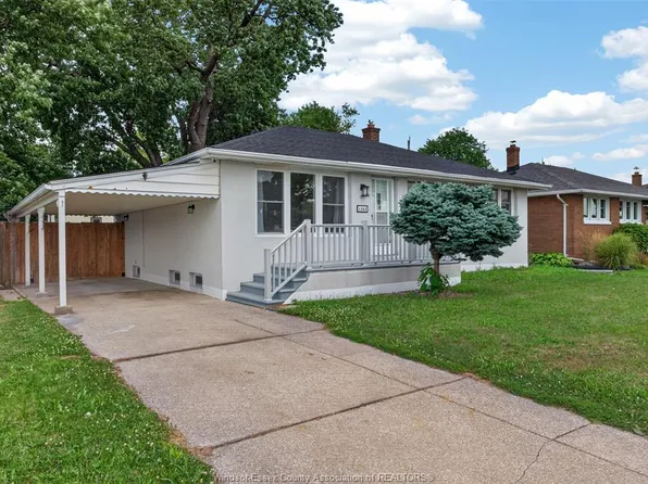 1302 Josephine Ave, Windsor, ON N9B 2L9
