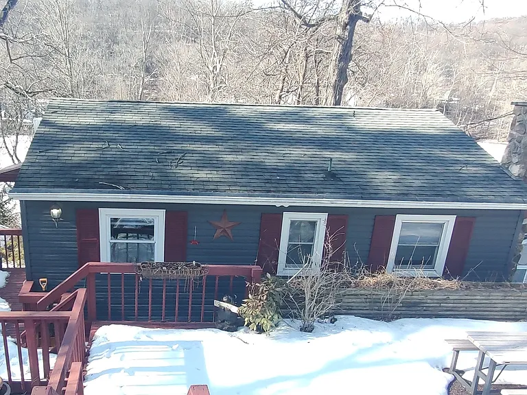 73 E Shore Dr — Photo 28