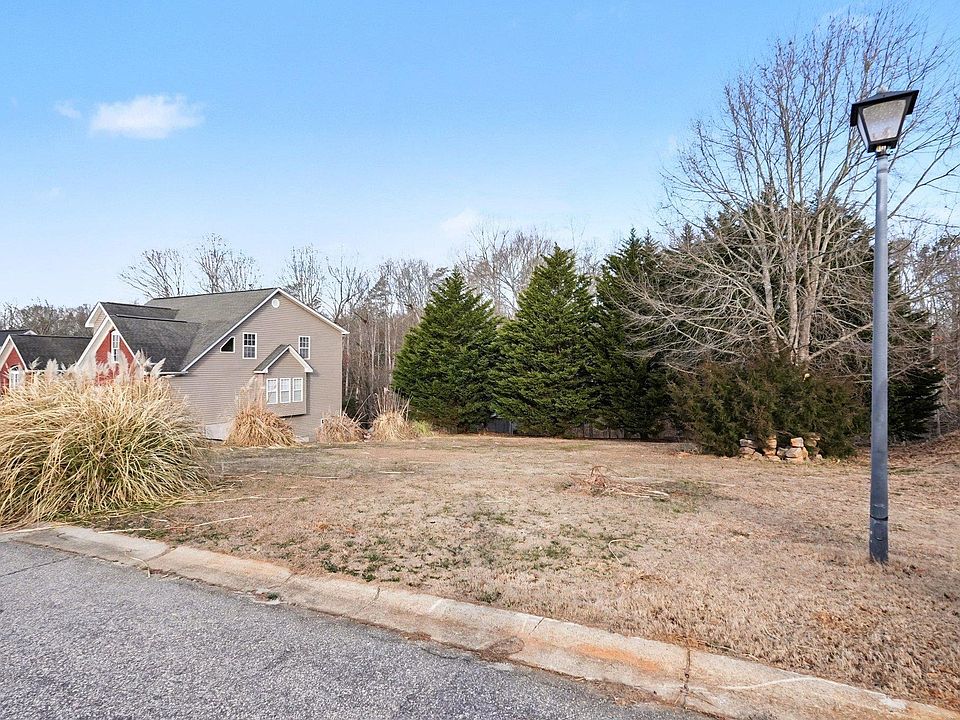 1st image of 414 Winding Brook Ct