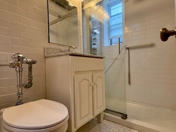 2211 Bragg Street image 9 of 12