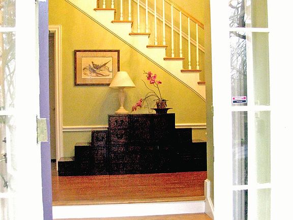 Front Foyer (marble floor)