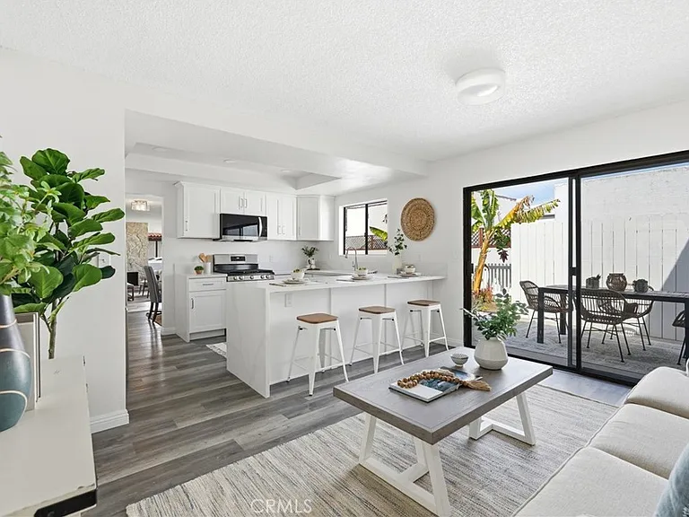24420 Alliene Ave #3 — Photo 12