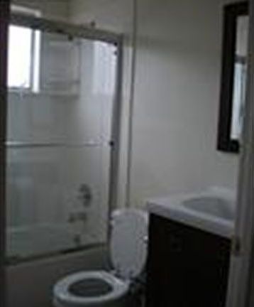 3rd image of 366 Yosemite Dr
