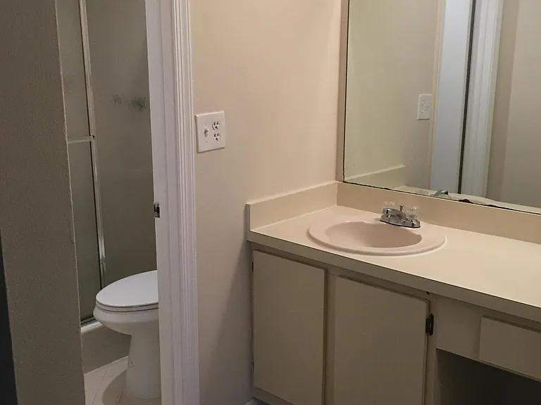 4433 NW 93rd Way — Photo 32