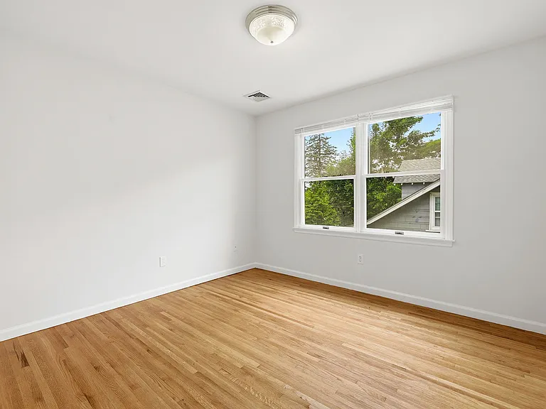 95 Broadway #A — Photo 24