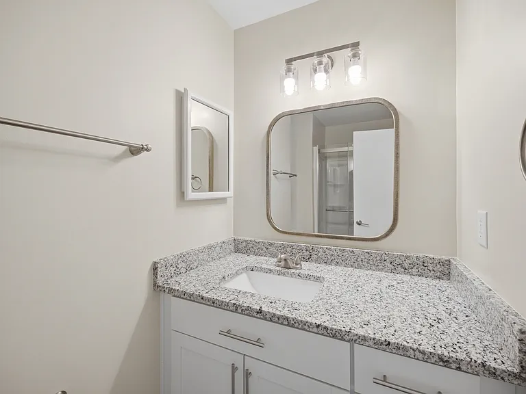 5109 Glenwood Way — Photo 22
