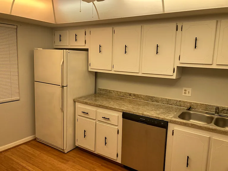 4908 38th Way S #303 — Photo 3