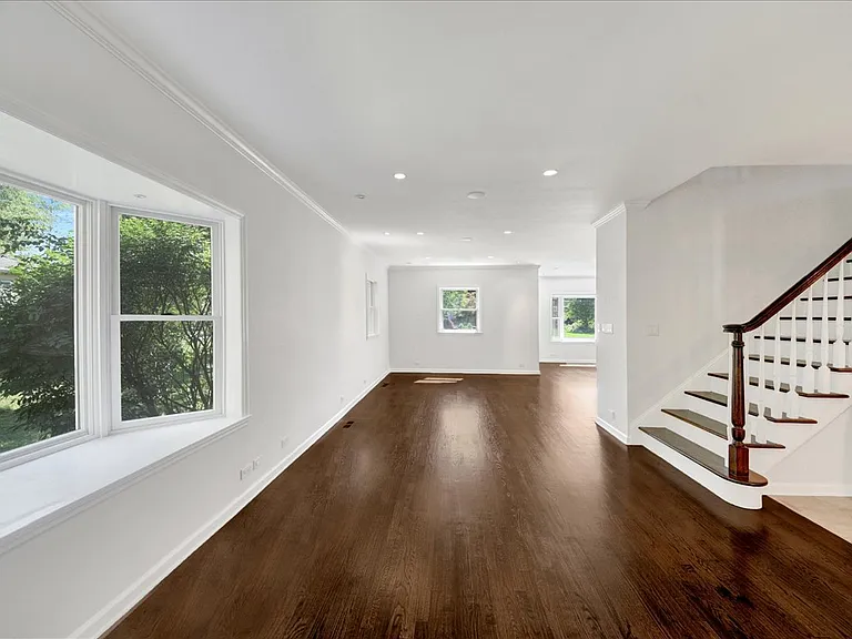 20 Plymouth Rd — Photo 16