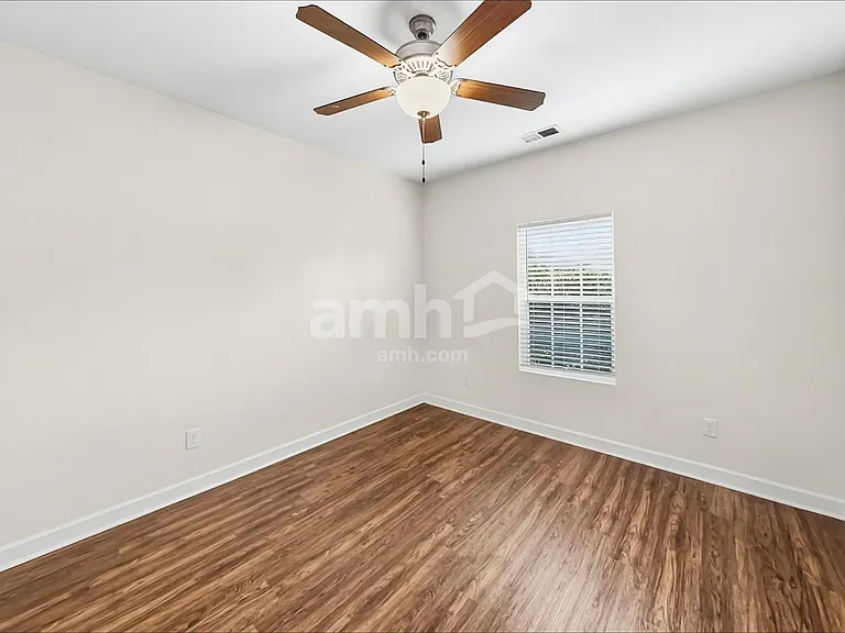 4870 Beryl Dr — Photo 7