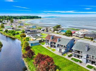 Cabana Club Condominiums, Blaine, WA 98230