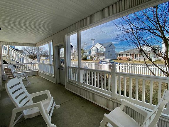 3rd image of 3225 Bay Ave #1