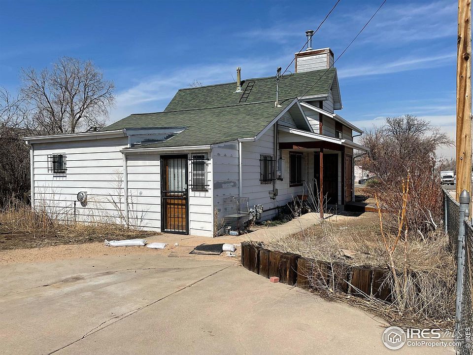 2nd image of 2410 W Warren Ave