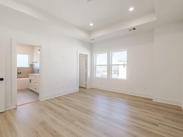 8315 Brecha Ln — Photo 25
