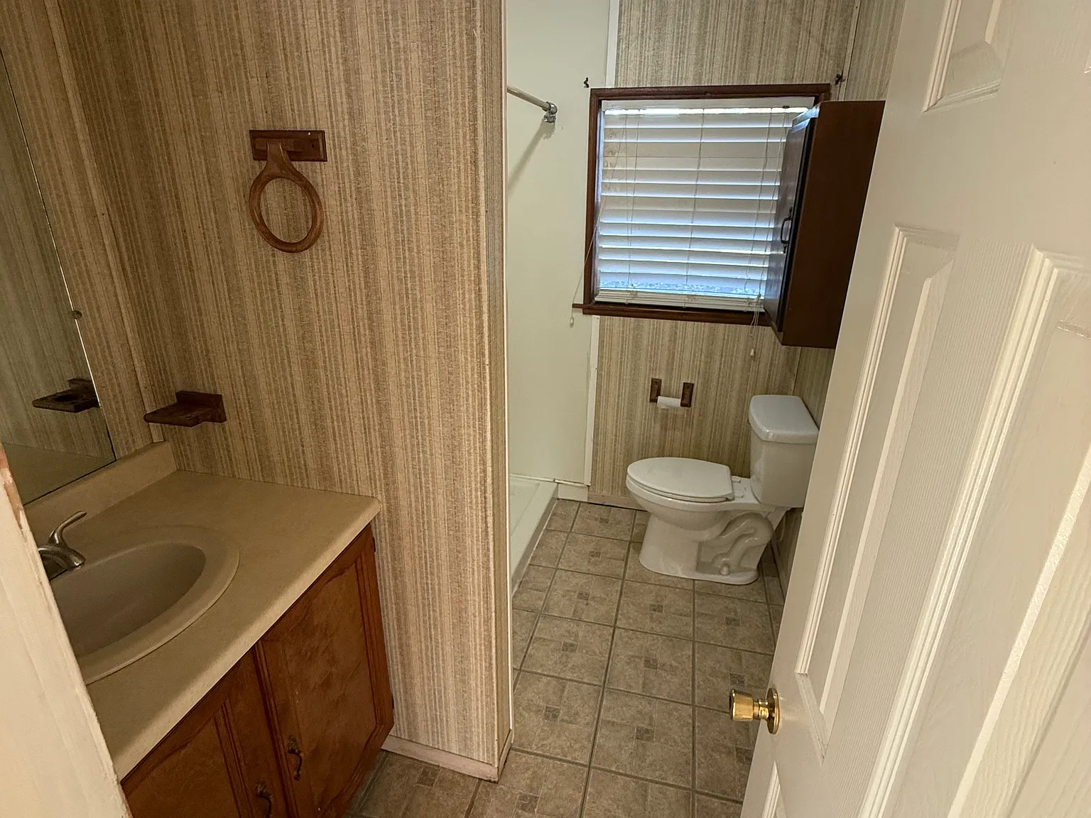 3 bed, 1237 sqft, $1,550 — Photo 4
