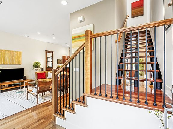 5th image of 1672 NW Riverscape St