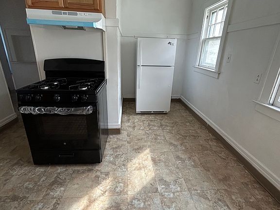 5th image of 418 Westmoreland Ave #2