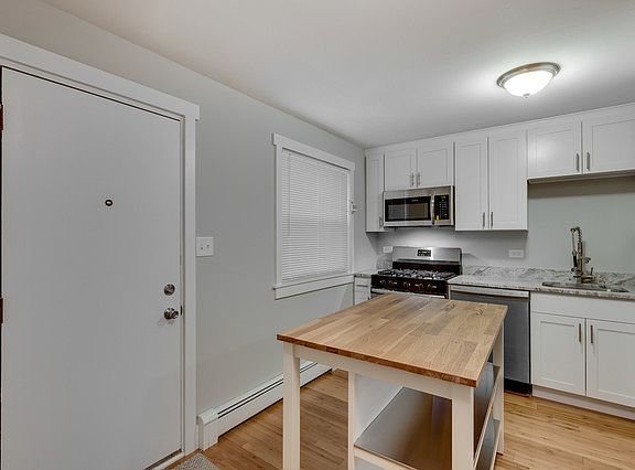 4th image of 6914 S Cornell Ave APT C