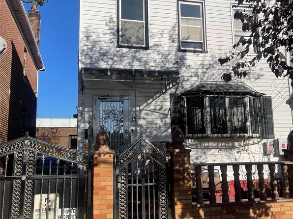 15 Euclid Avenue, Brooklyn, NY 11208
