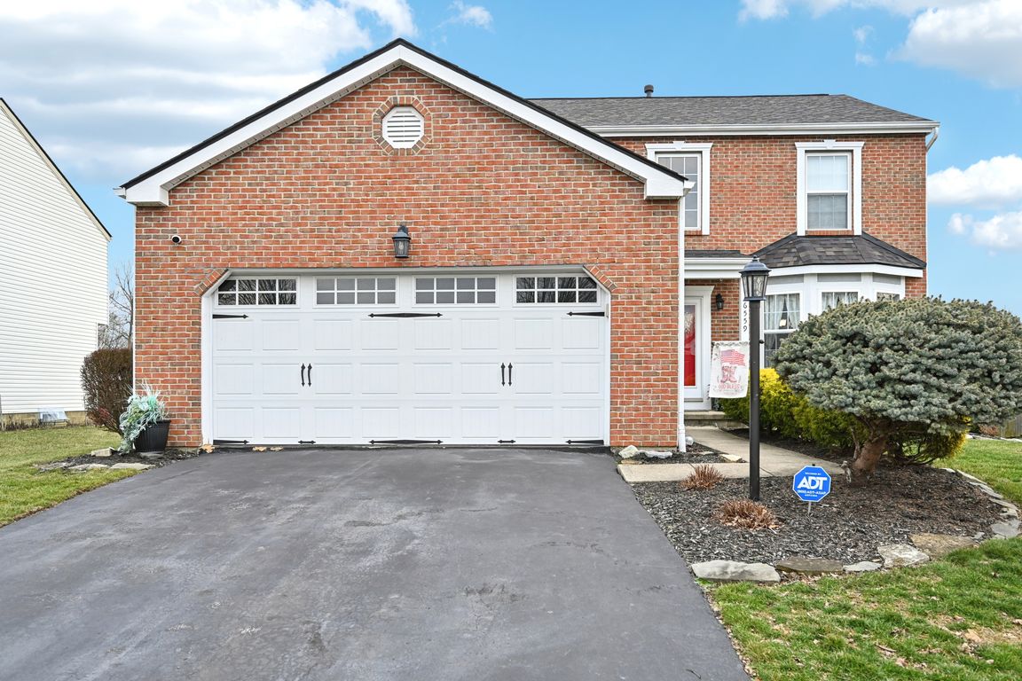 Rivers Edge Dr-S1401-001.jpg