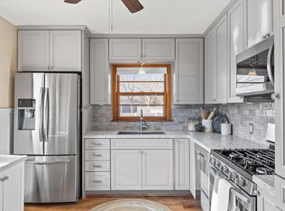 302 Belle Aire Dr, Champlin, MN 55316