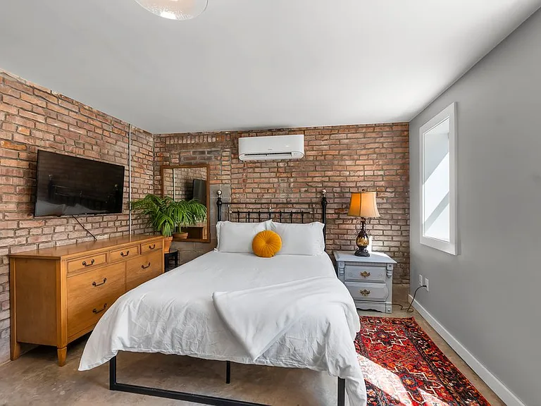 622 Broadway Ave #7 — Photo 12