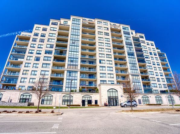 240 N Villagewalk Blvd #812, London, ON N6G 0P6