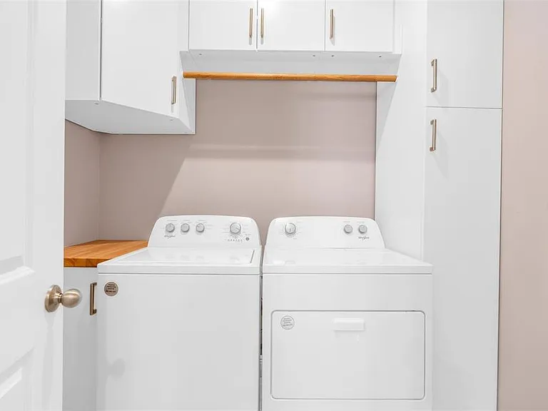 2019 Sunshine Peak Dr — Photo 24