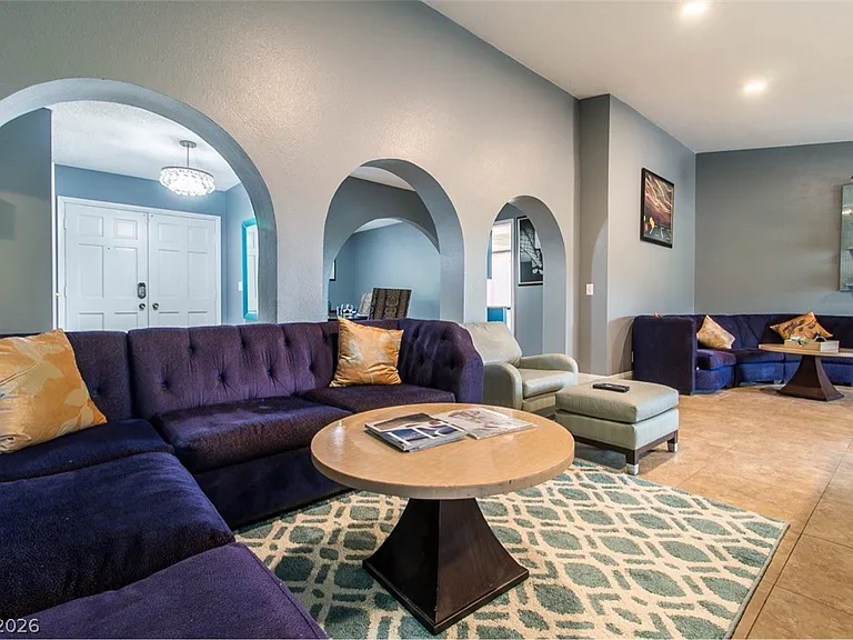 1812 Niblick Cir — Photo 5