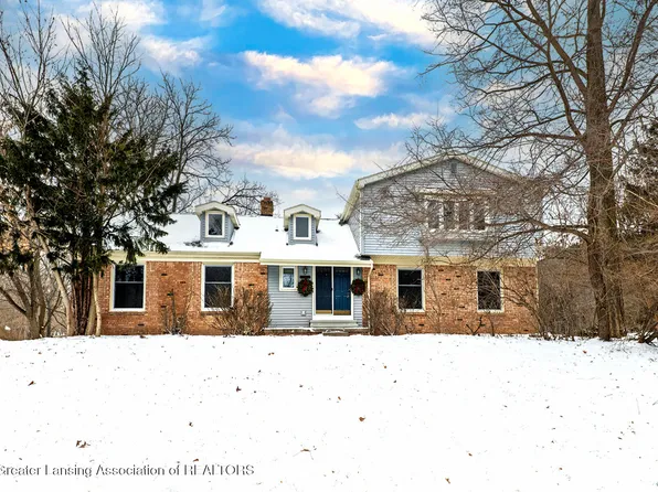 4551 Sandstone Dr, Williamston, MI 48895