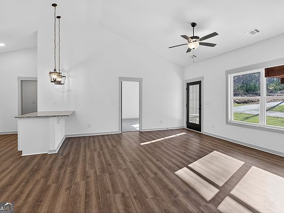 5th image of 342 Dandy Rd