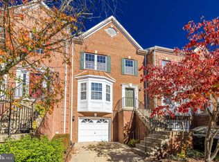 13143 Ashnut Ln, Herndon, VA 20171