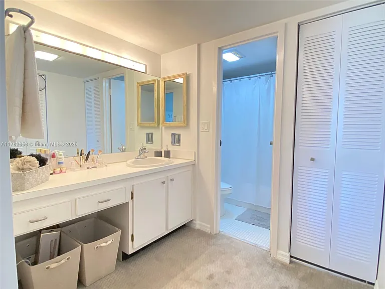 100 Bayview Dr #906 — Photo 7