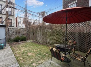 399 17th St APT 1R, Brooklyn, NY 11215